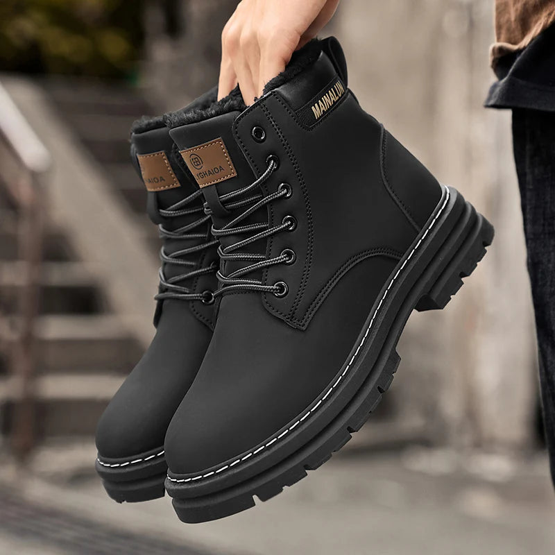 Men's Outdoor Snow Boots, Suitable for Winter Wear, Comfortable and Stylish, with Excellent Warmth and Ease of Wear. The Soles P