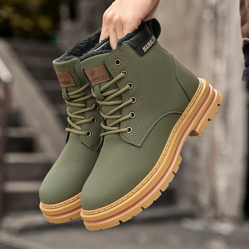 Men's Outdoor Snow Boots, Suitable for Winter Wear, Comfortable and Stylish, with Excellent Warmth and Ease of Wear. The Soles P
